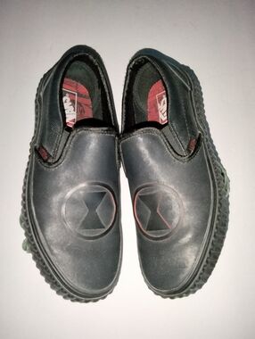 Vans (Size 8L/6.5M) Black Marvel Classic Slip-On Low Top Black Widow Sneakers